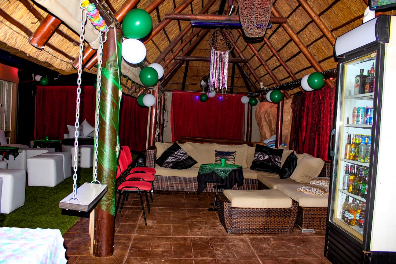 The Club image 1