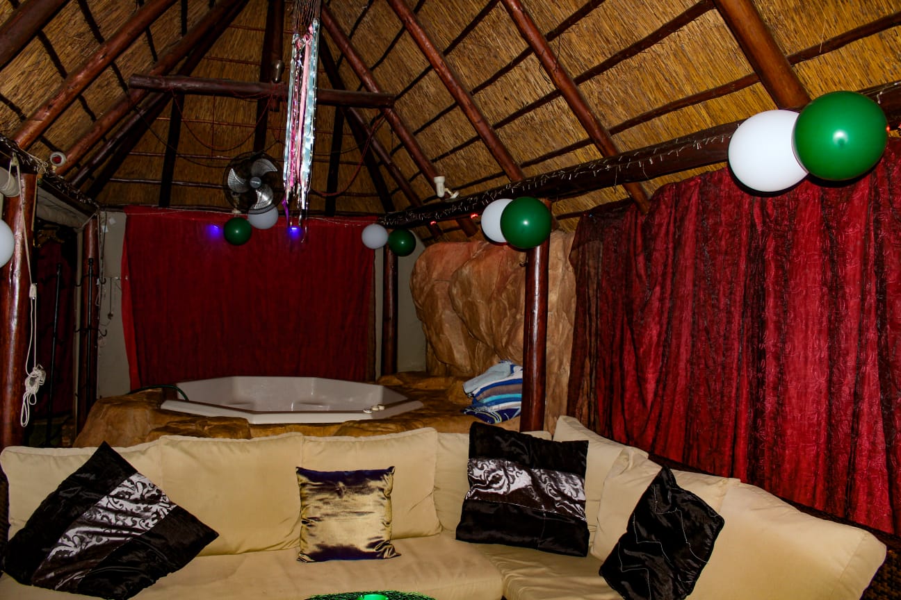 The Club image 6